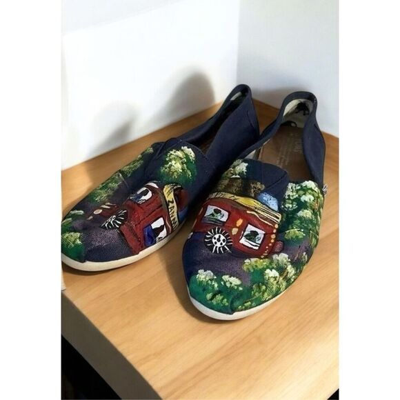 Toms Womens 8 Hand Painted Nature Bus Haitian Artist Sign Collection Flats Artsy - Picture 1 of 9